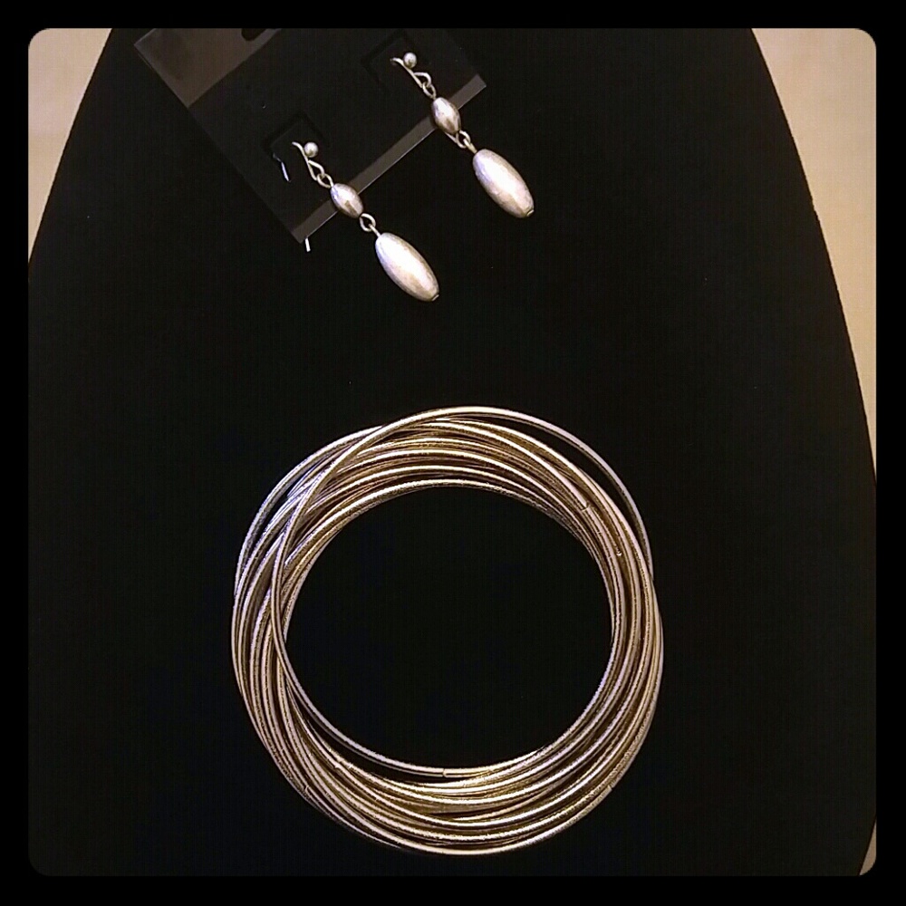 ❤ Silver Earring and Bracelet Bundle ❤